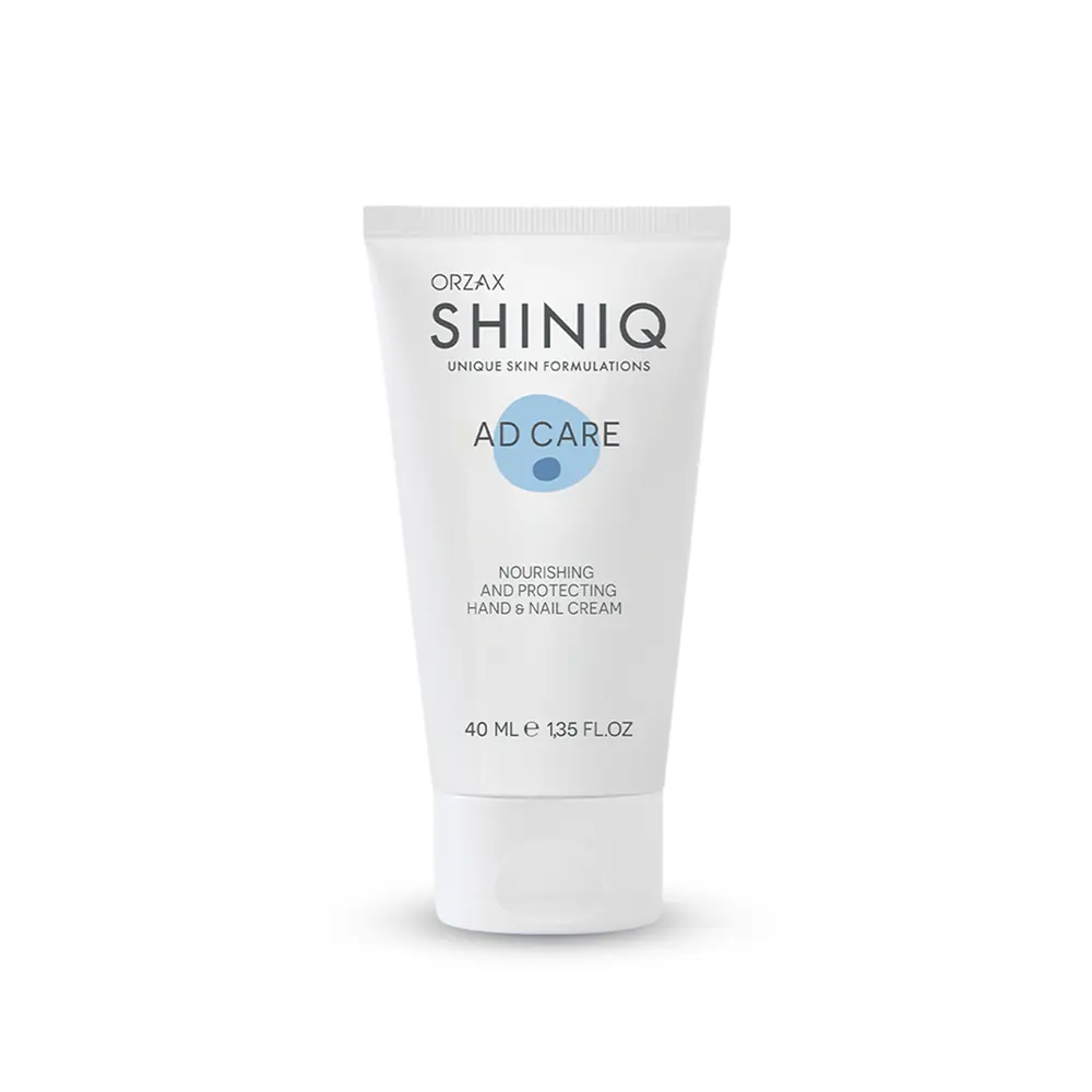 Shiniq AD Care Kuru Ciltler İçin Besleyici ve Koruyucu El ve Tırnak Kremi 40 ml